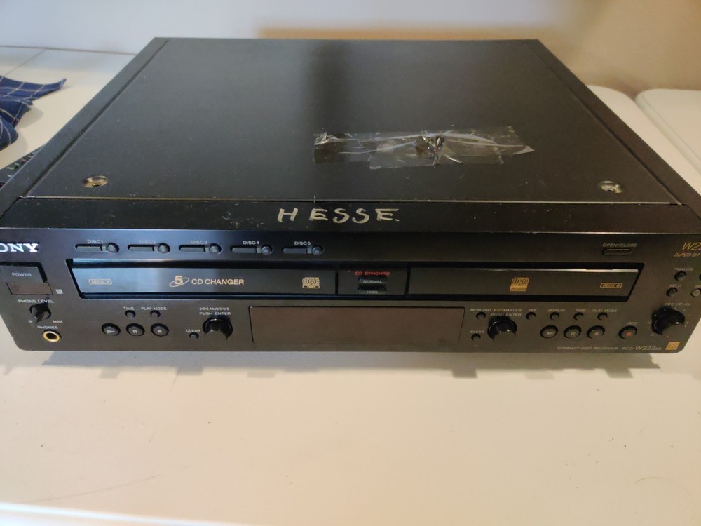 Sony RCD-W222ES CD Changer/Recorder Includes Remote Read