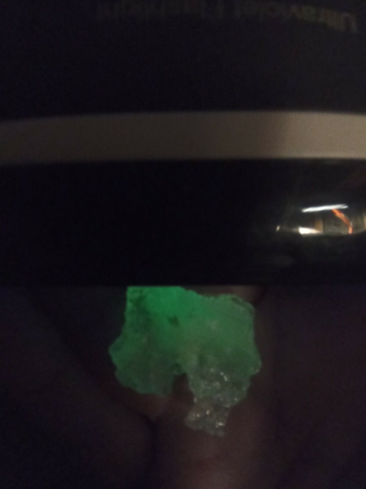 Hyalite opal