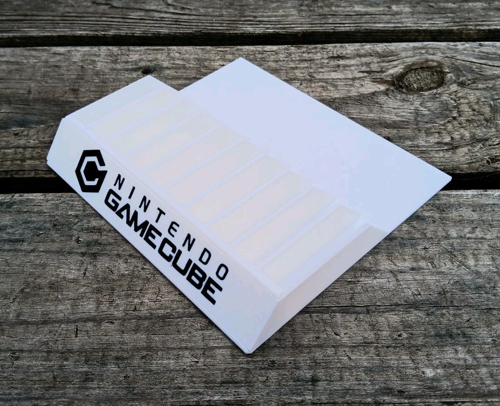 Nintendo GameCube / 10 Game Case Holder / Retro Game Storage Holder