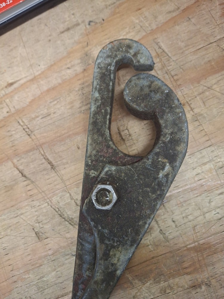Gate Clip Tool