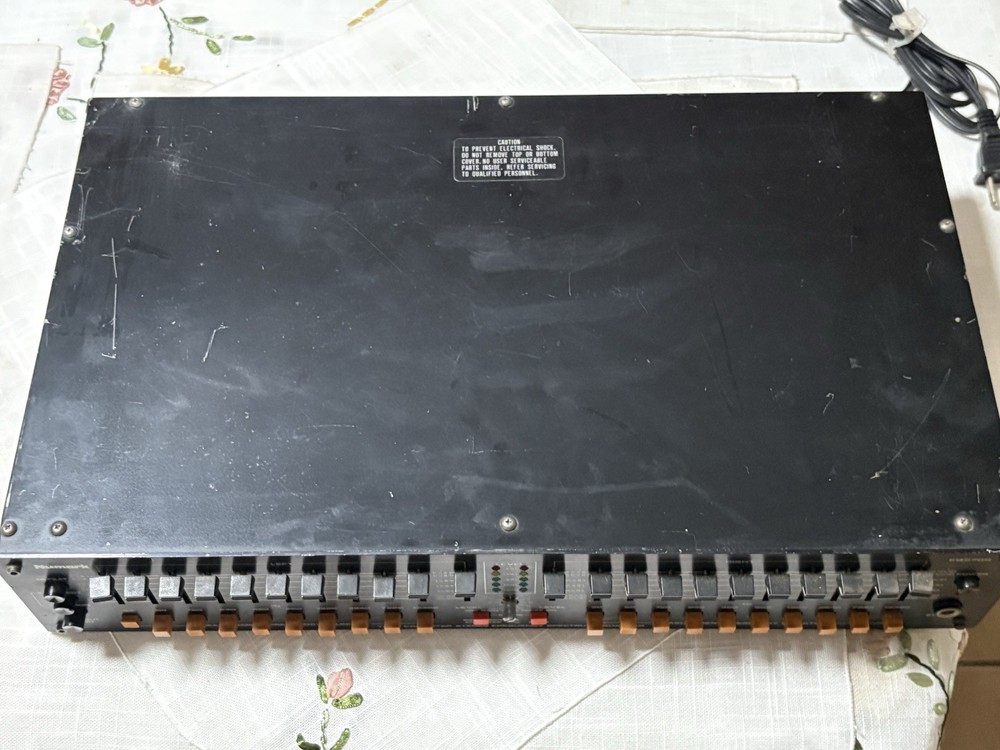 Numark EQ-2700 Stereo Frequency Spectrum Equalizer 10-Band