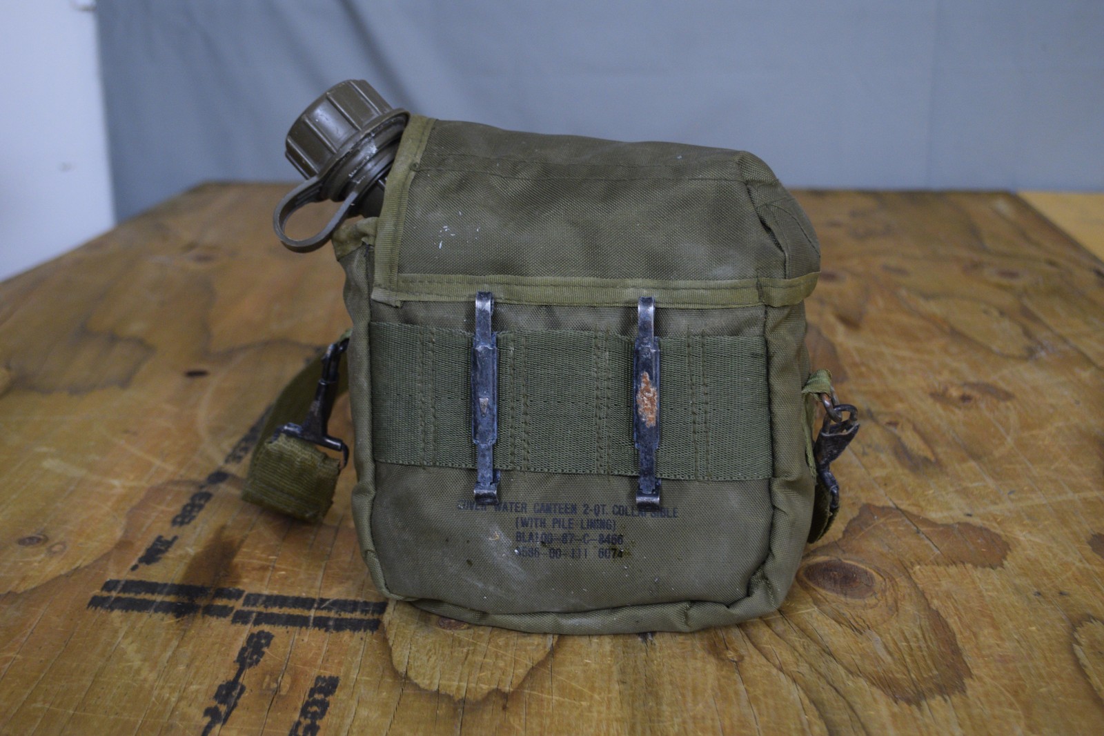 Vintage US Military 2 Quart Collapsible Canteen Cover Pile Lining Strap Case