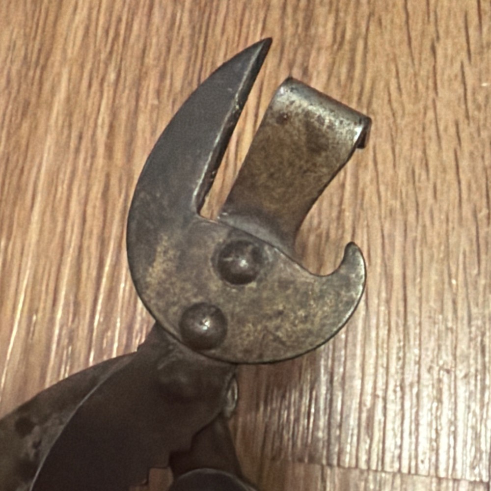 Vintage Kitchen Tool Unique Hand Held Manual Multiple Size Jar & Can Opener
