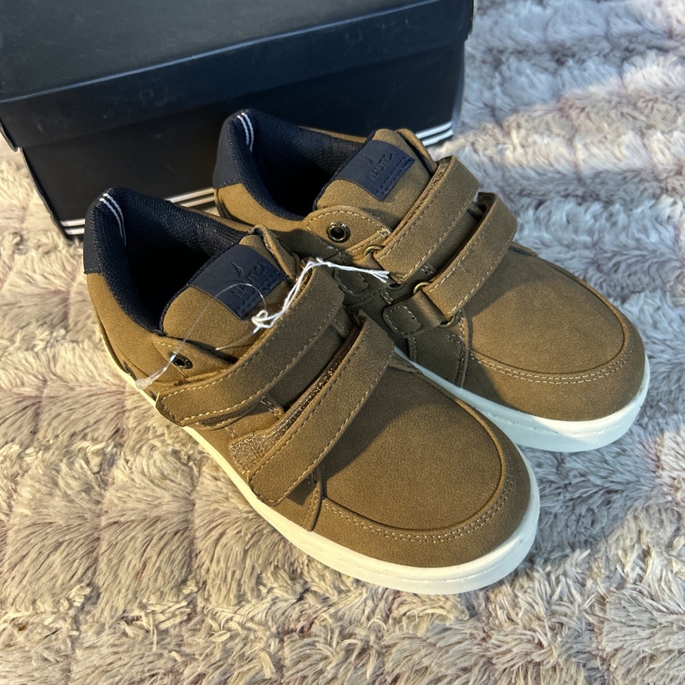 Nautica Boy Sneaker Size 12