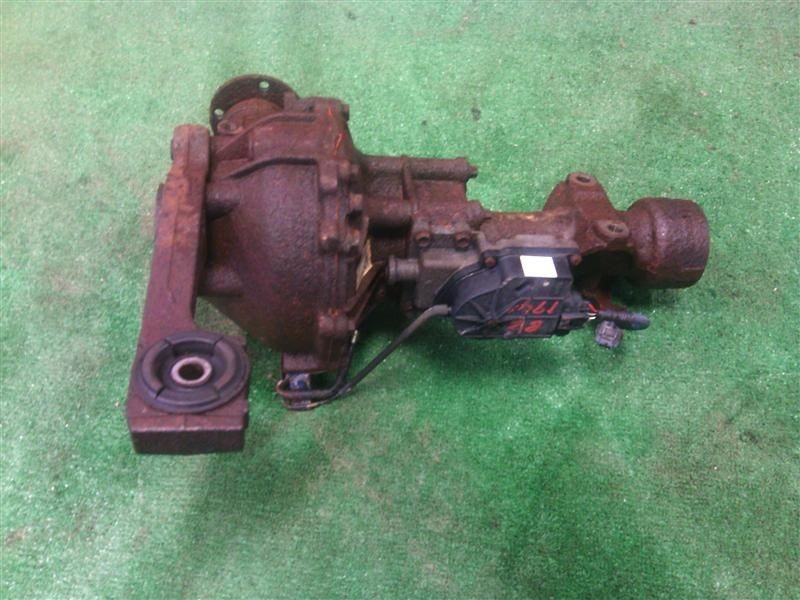 2003-2004 4Runner Front Differential Carrier 3.91 Ratio w/Differential Lock OEM