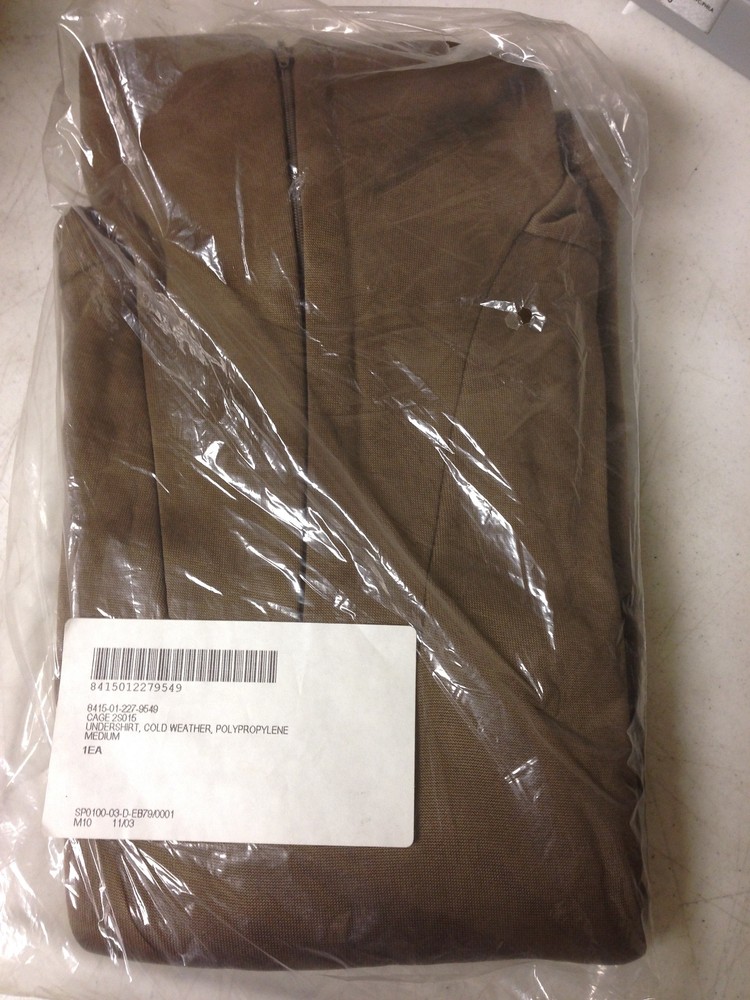 US Military Issue 100% Polypropylene "SET" Undershirt & Drawers, Size:Medium NEW