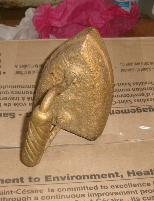 antique SAD iron
