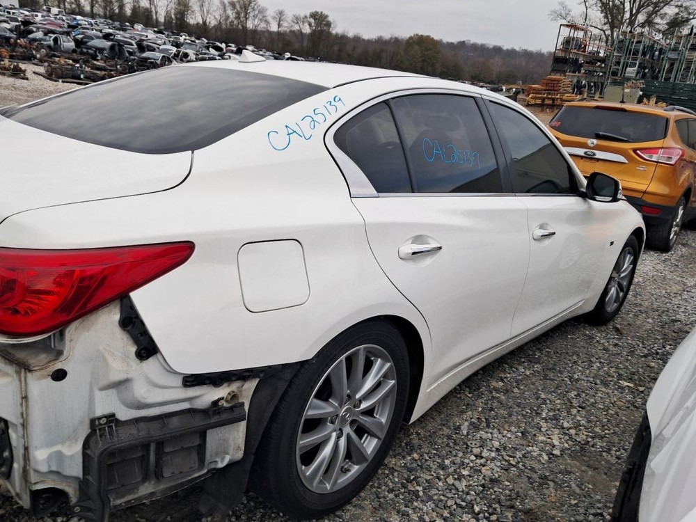 Q50 2014 Glove Box 4892284