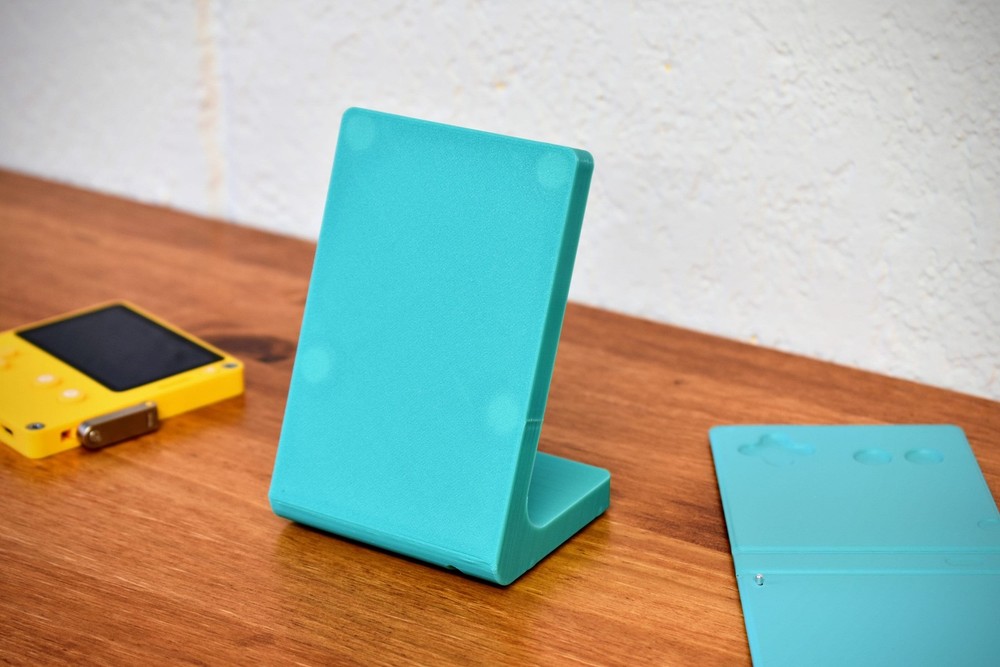 Playdate Magnetic Dock Stand - 3D Printed