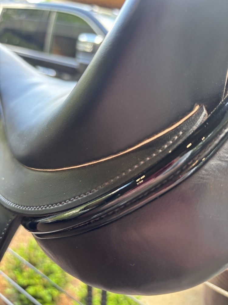 Stackhouse Dressage Saddle - 16in seat / Medium tree