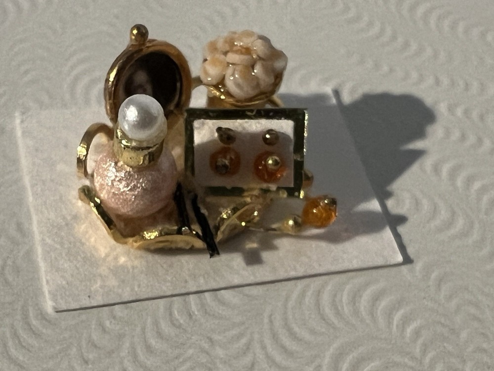 Half Inch Scale  1:24 Scale Dollhouse Vanity Tray