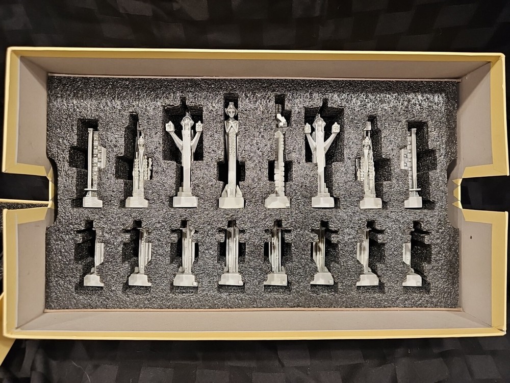 Frank Lloyd Wright Midway Gardens Chess Set* Please Read Details*