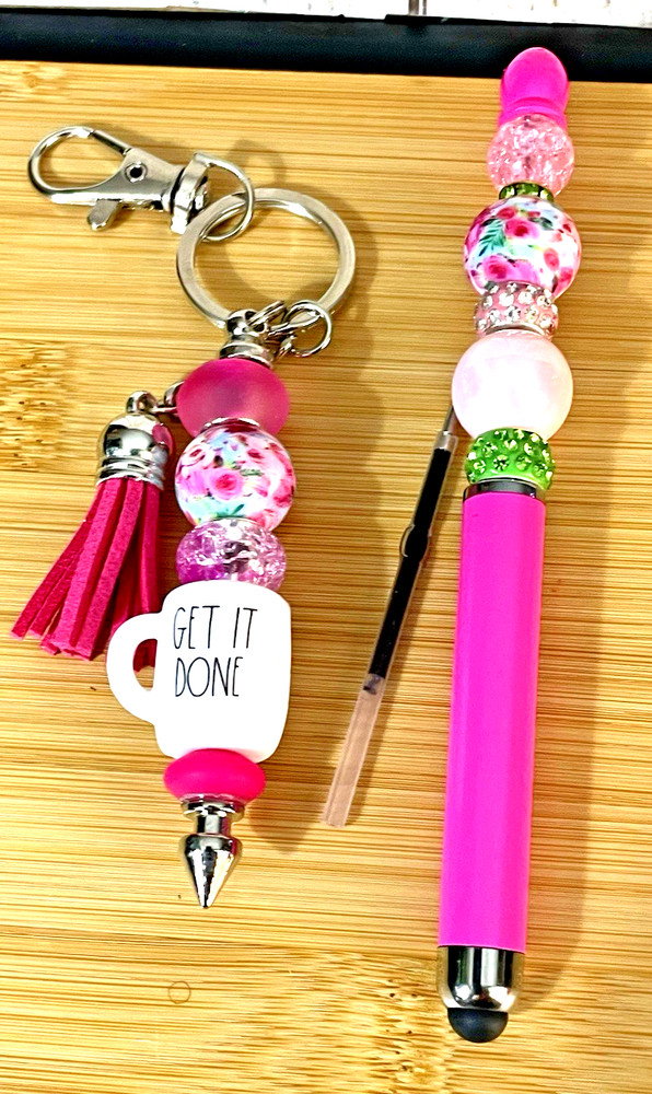 HAND MADE BEAD PEN & BEAD KEY CHAIN - & INK REFILL- FLORAL- GET IT DONE