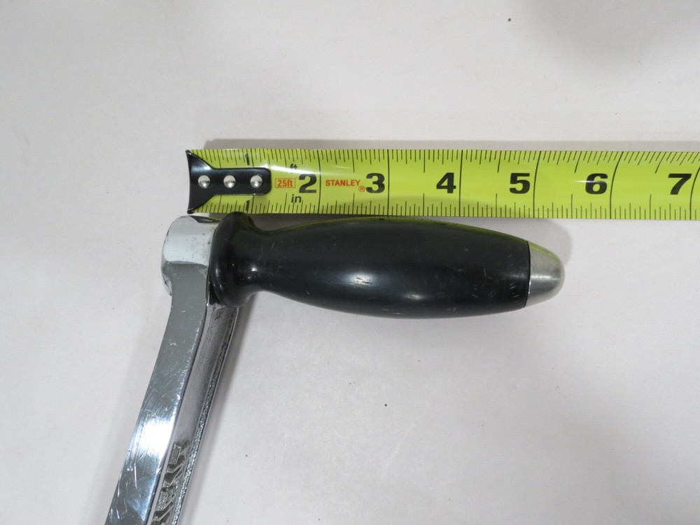 BARIENT 11" LOCKING WINCH HANDLE CHROME W/ BLACK HANDLE