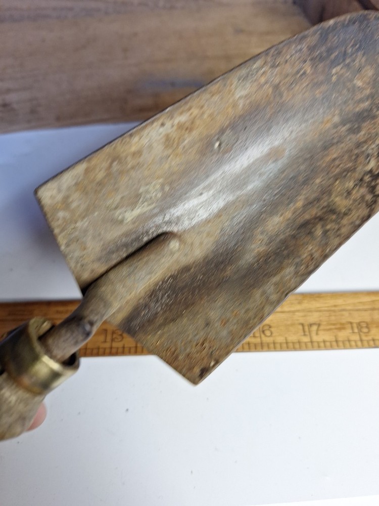 Antique Garden Scoop