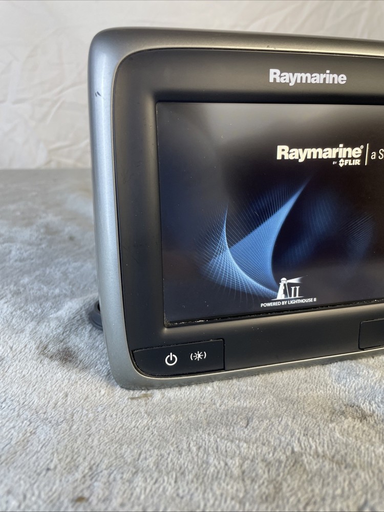 Raymarine a67 5.7″ Touchscreen MFD E70077 Head Unit Only