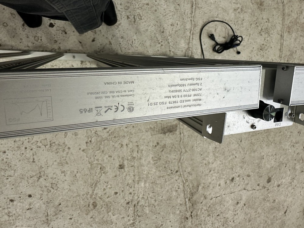 Ion 720 W LED grow light . 24 units available please note twin mounted lamps