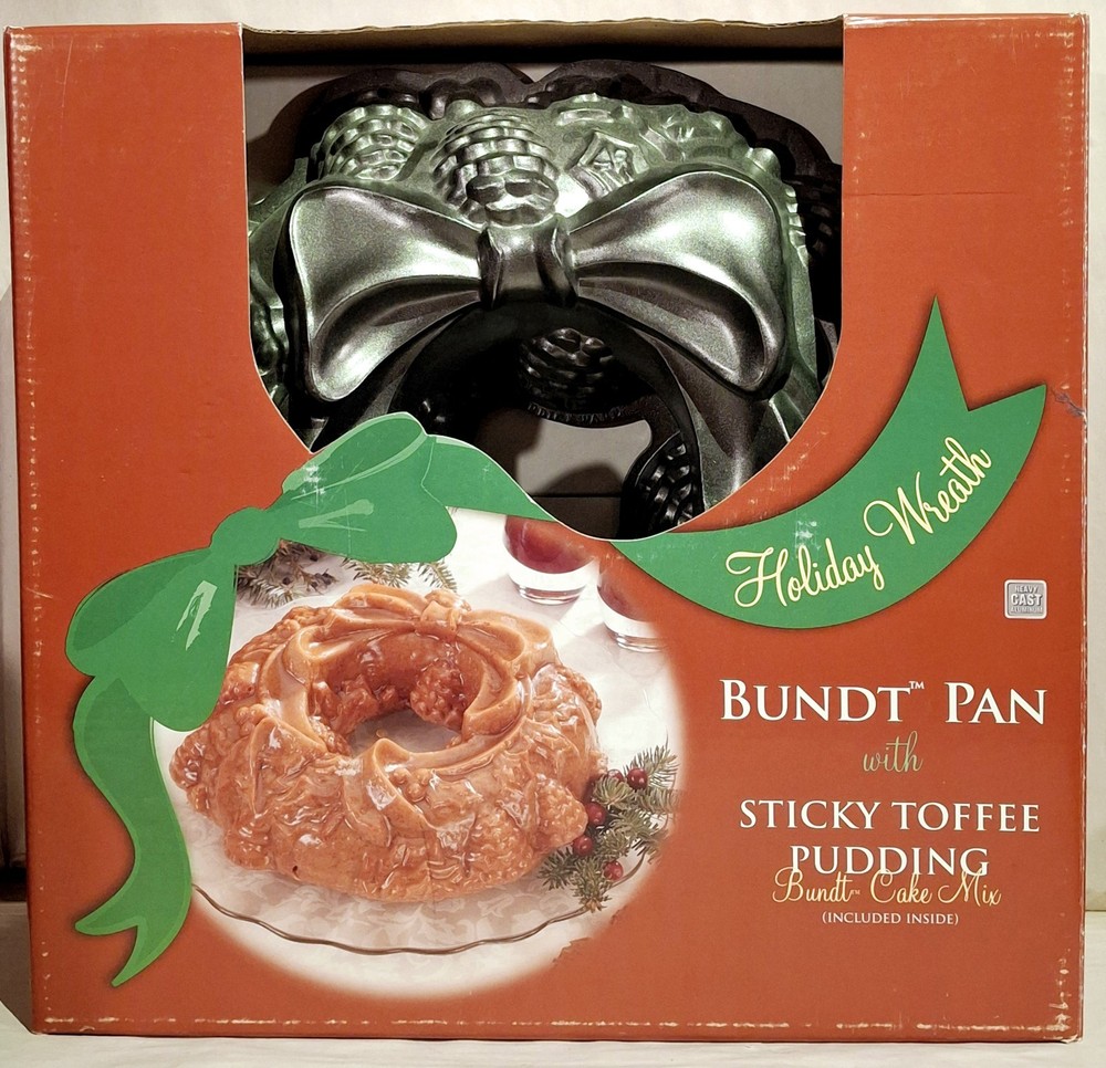 Nordic Ware Wreath Bundt Cake Pan New.