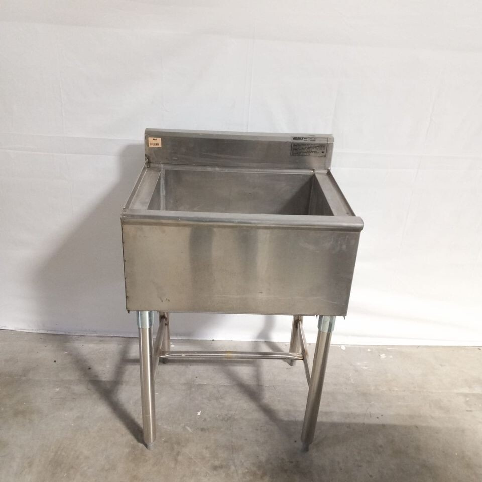 Eagle Group 24'' Underbar Workstation