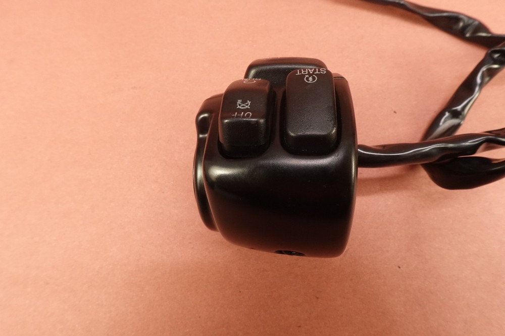 2009-2017 Harley VRSCF Muscle V-Rod Right Control Start Stop Switch