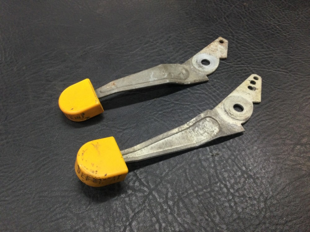 AirCooled Type 1 Heater Control Levers  73-79