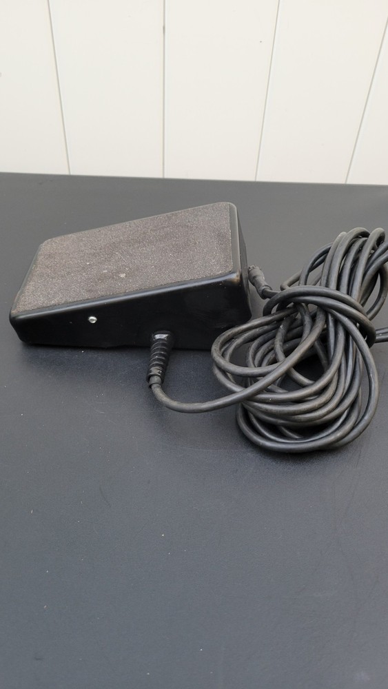 SSC Controls C810-0625 Foot Pedal Switch Variable Speed Controller – 1kΩ 2W –...