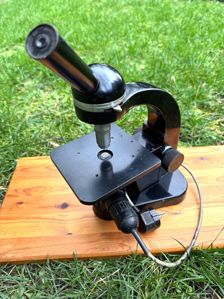 Vintage Microscope Ernst Leitz Wetzlar | Germany | Mid-20th Century Introducing