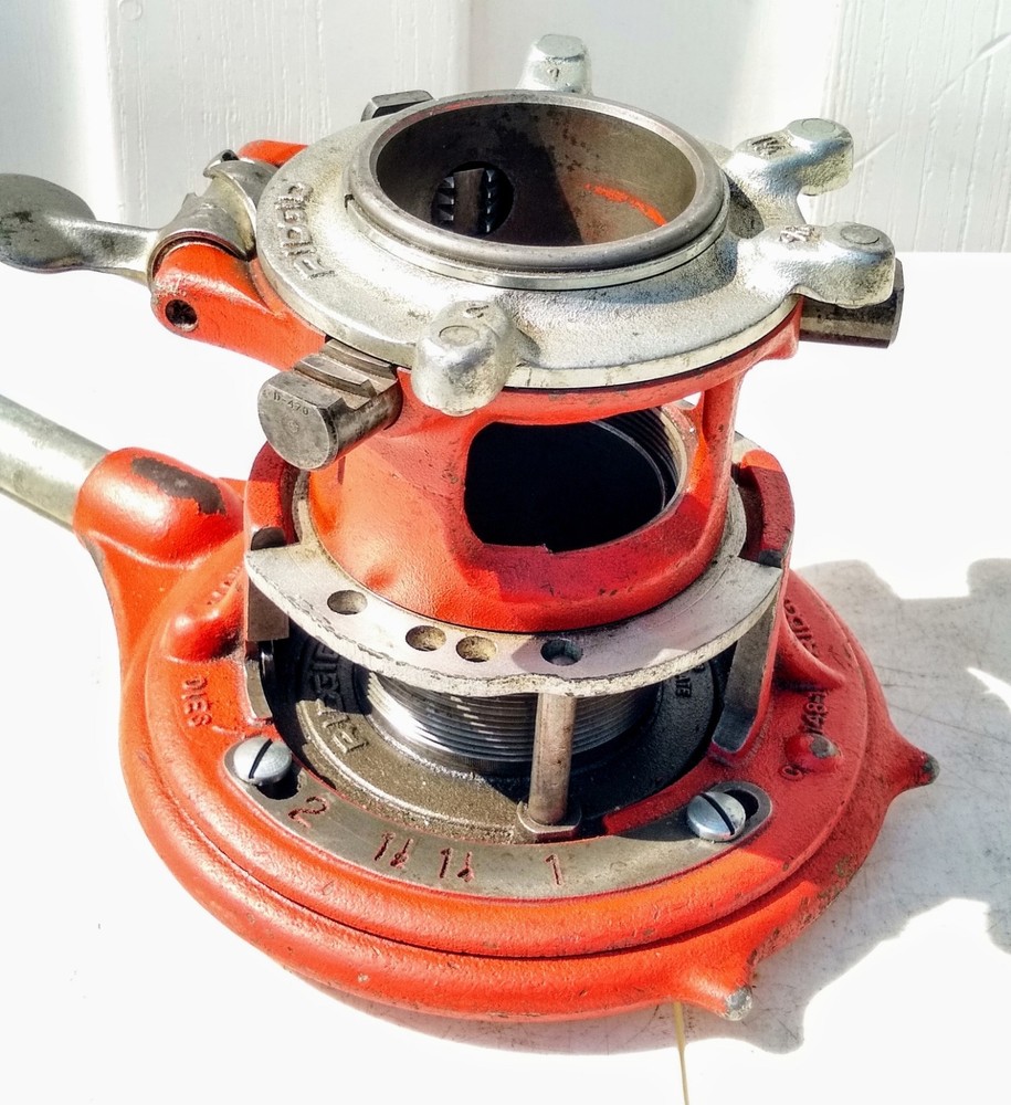 RIDGID 65R 1-2" ADJUSTABLE PIPE THREADER RECEDING W/ HANDLE VG+