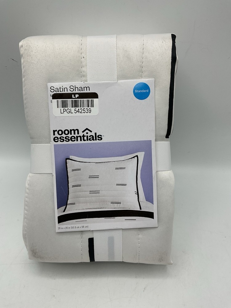 Room Essentials Standard Satin Sham White/ Black