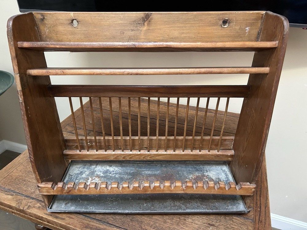 Antique American Hanging Plate Rack