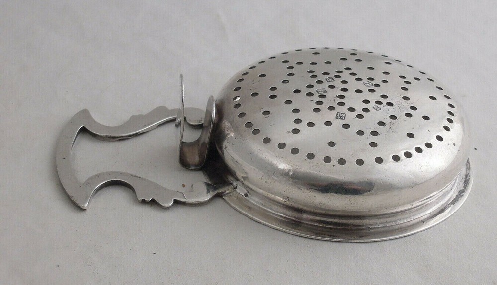 ROBERT GRAY STERLING SILVER LEMON STRAINER SCOTTISH