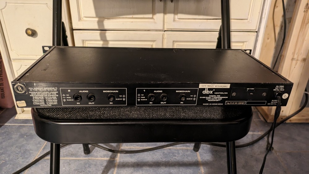 dbx 166 Dual Channel Compressor/Gate
