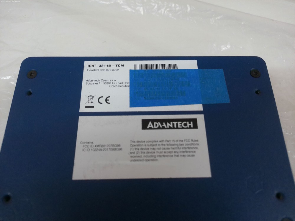 Advantech - ICR-3211B - Advantech ICR-3211B 2 SIM Cellular Modem/Wireless