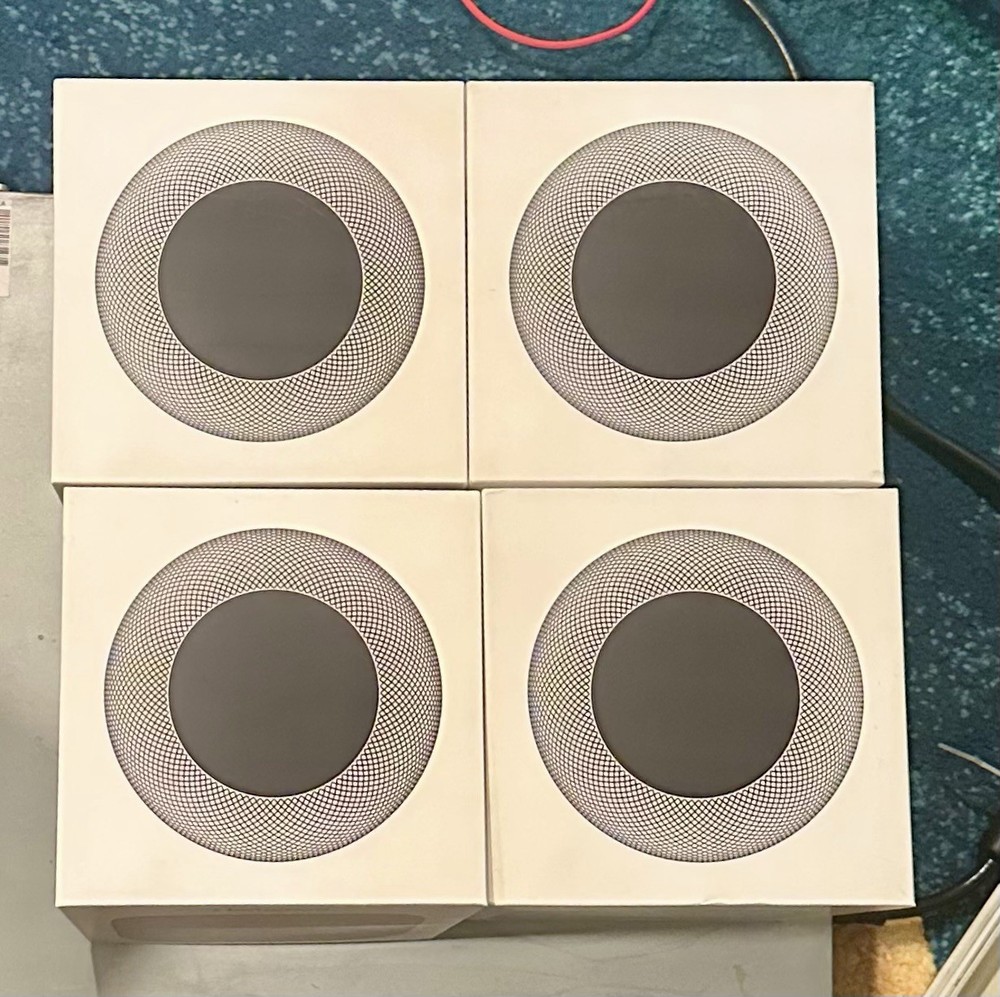 Apple HomePod Smart Speaker - Space Gray- Used