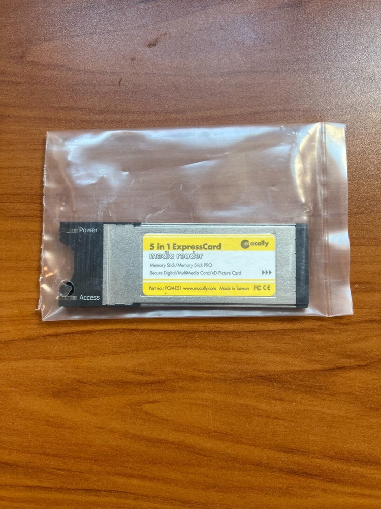 Macally 5 in 1 ExpressCard Media Reader PCM-E51