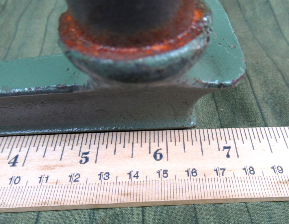 Wilke Machinery 90 Degree Angle Tool Rest with Offset Post