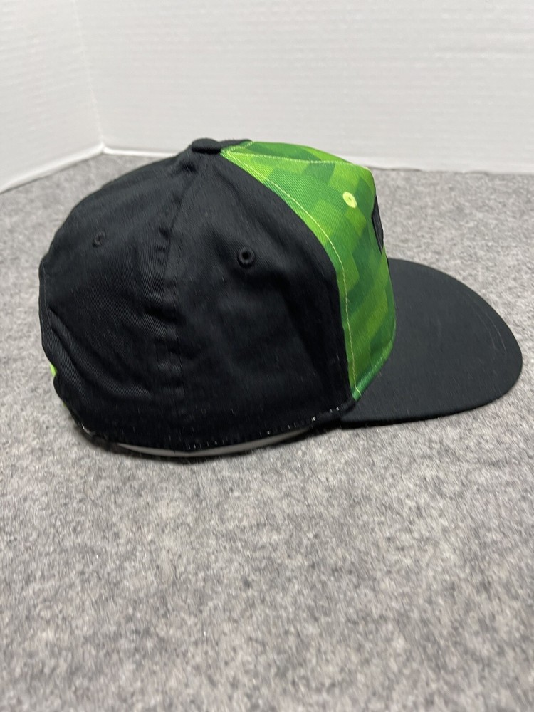 MINECRAFT Game Block Pixel Build Official BLACK Green Snapback CLEANED Hat Cap