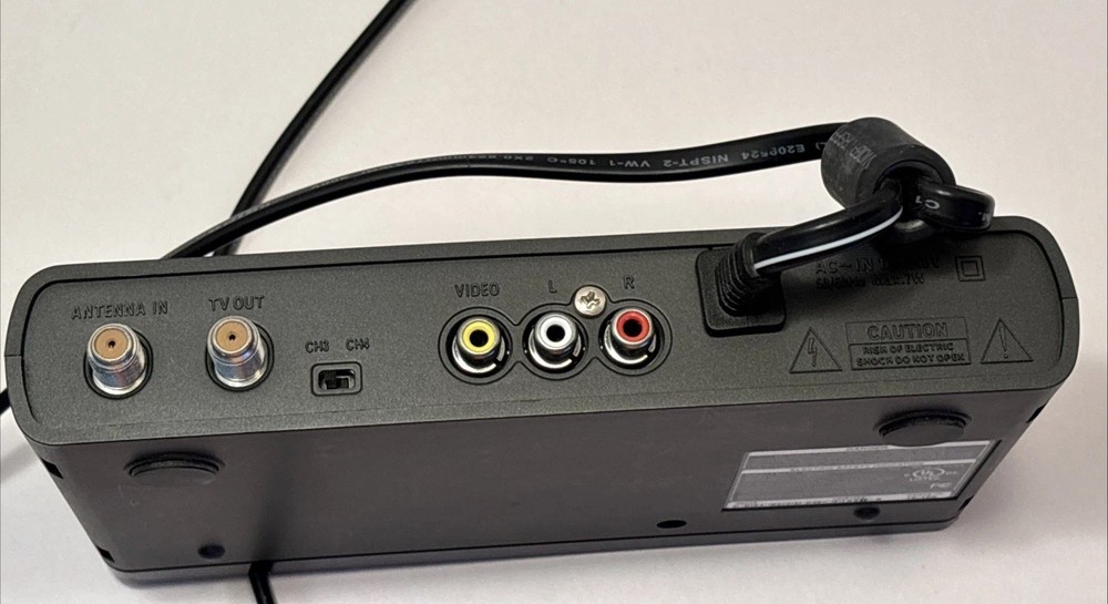 Digital Stream DTX9950 Digital to Analog Converter Box