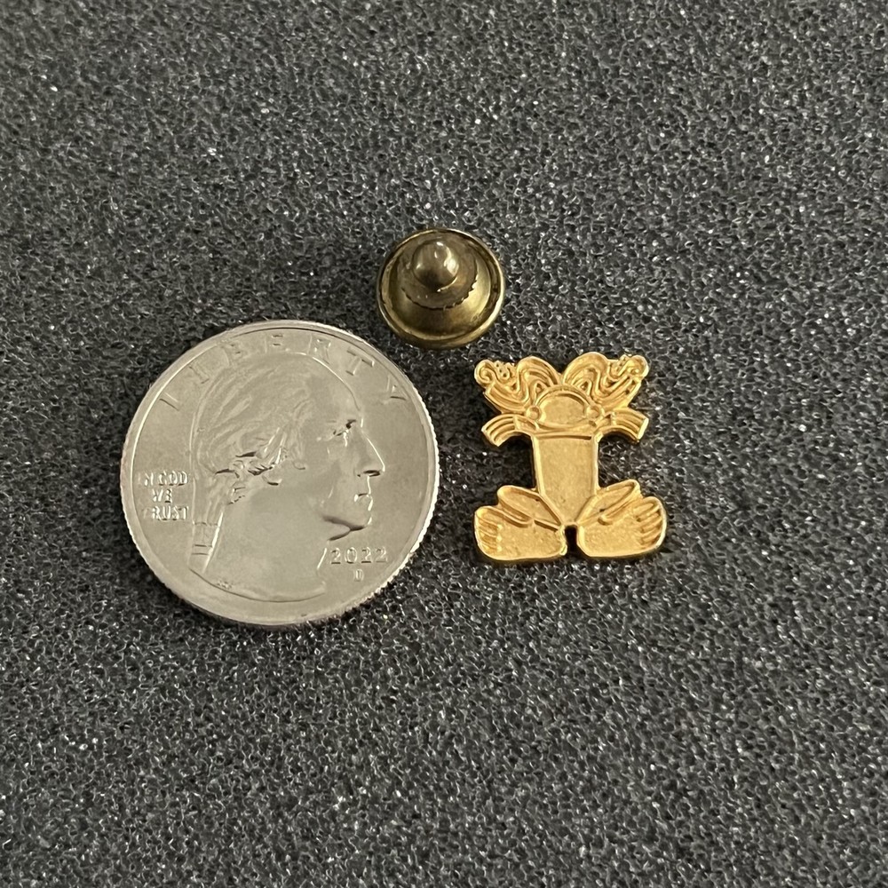 Gold Tone Frog or Toad Pin Pinback #44417