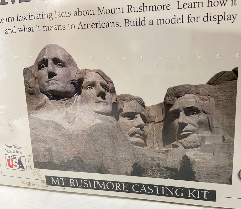 Eyewitness Mount Rushmore Casting Kit DIY American History / Sealed