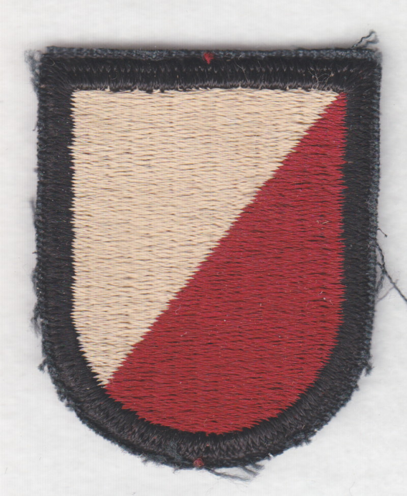 Army Beret Patch:  561st Maintenance Battalion - cut edge