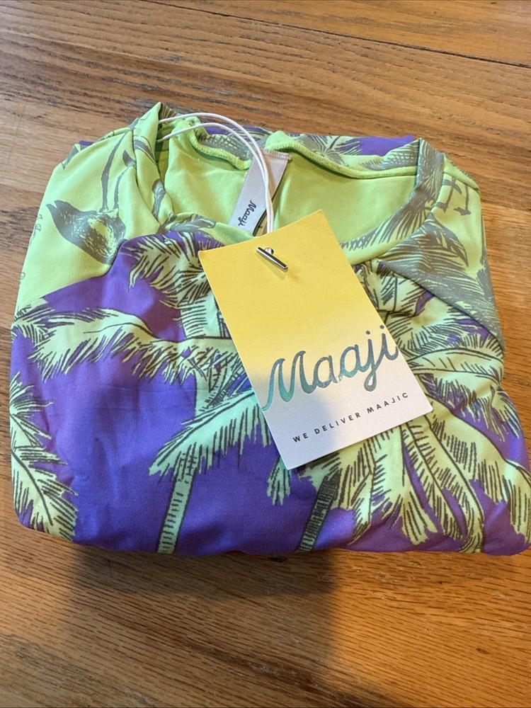 maaji Long Sleeves Rash Guard Size Medium NWT