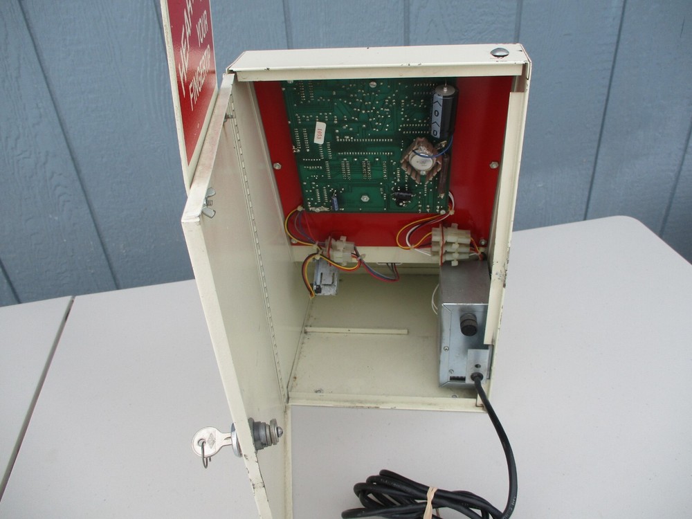 Vintage Compuvend Electronic Heart Machine Arcade Vending Machine