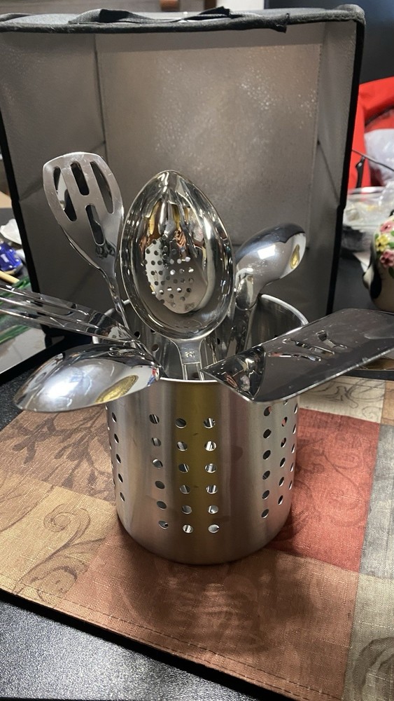 Oneida Stainless Hostess Serving Pieces. Pre-owned