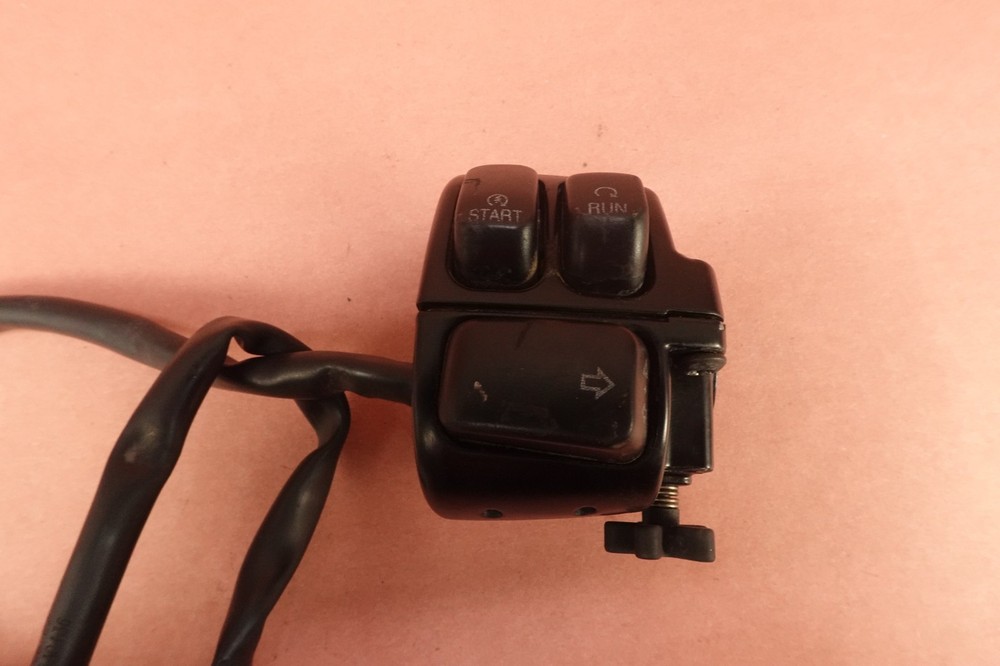 2000-2006 HARLEY-DAVIDSON SOFTAIL FXSTBI RIGHT HANDLEBAR STOP START KILL SWITCH