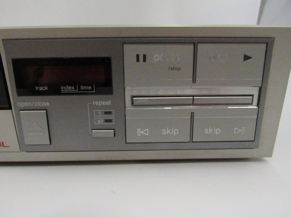 Technics SL-P7 CD Compact Disc Player Parts Only (Read)