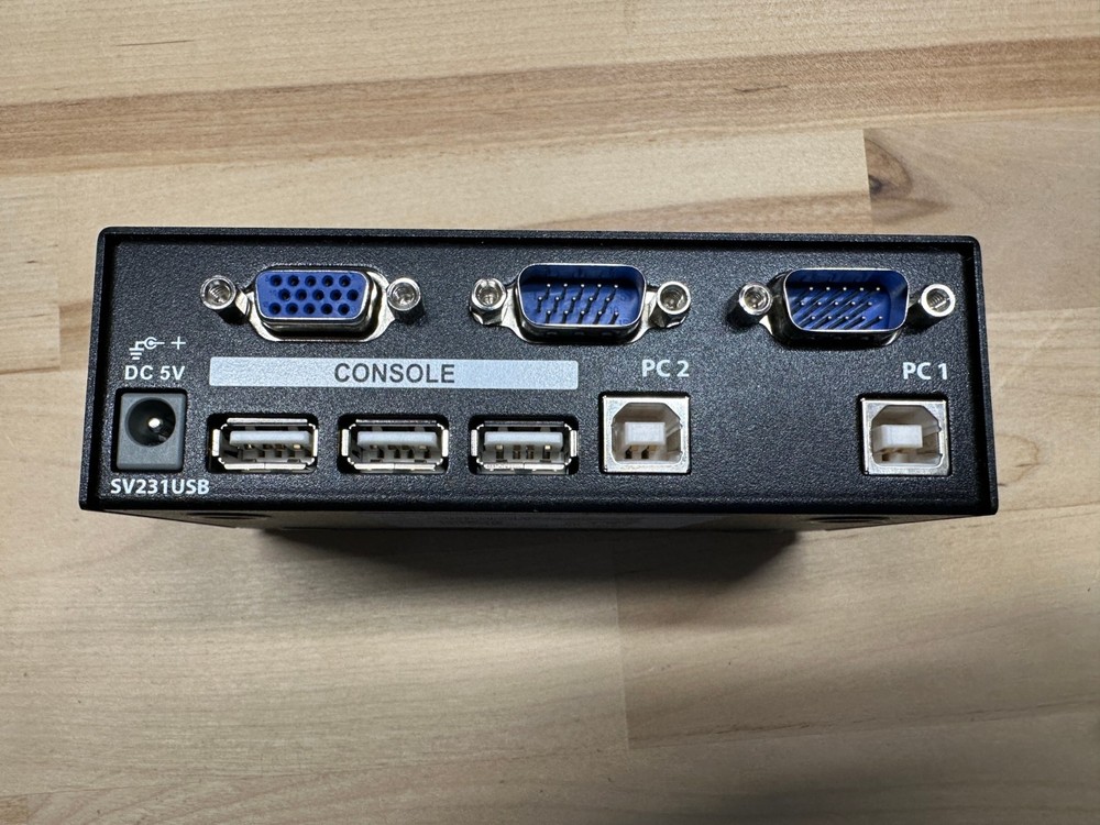 StarTech.com (SV231USB) 2-Ports External KVM switch USB