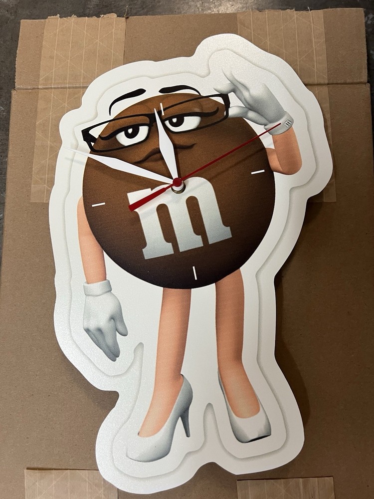 M&M's Vintage - Wall Clock