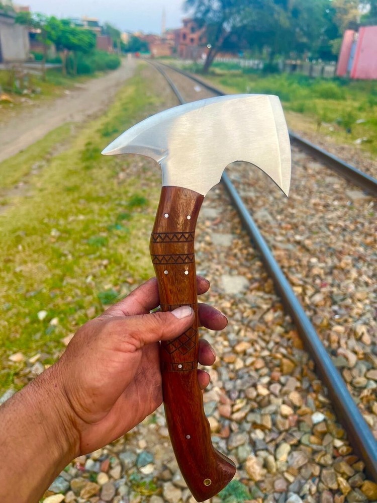 Custom Tomahawk Axe – Viking Handmade Carbon Steel Tactical Throwing Axe