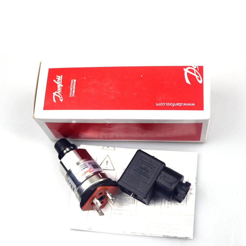 DANFOSS MBS 3000 060G1124 Pressure Transmitter New #